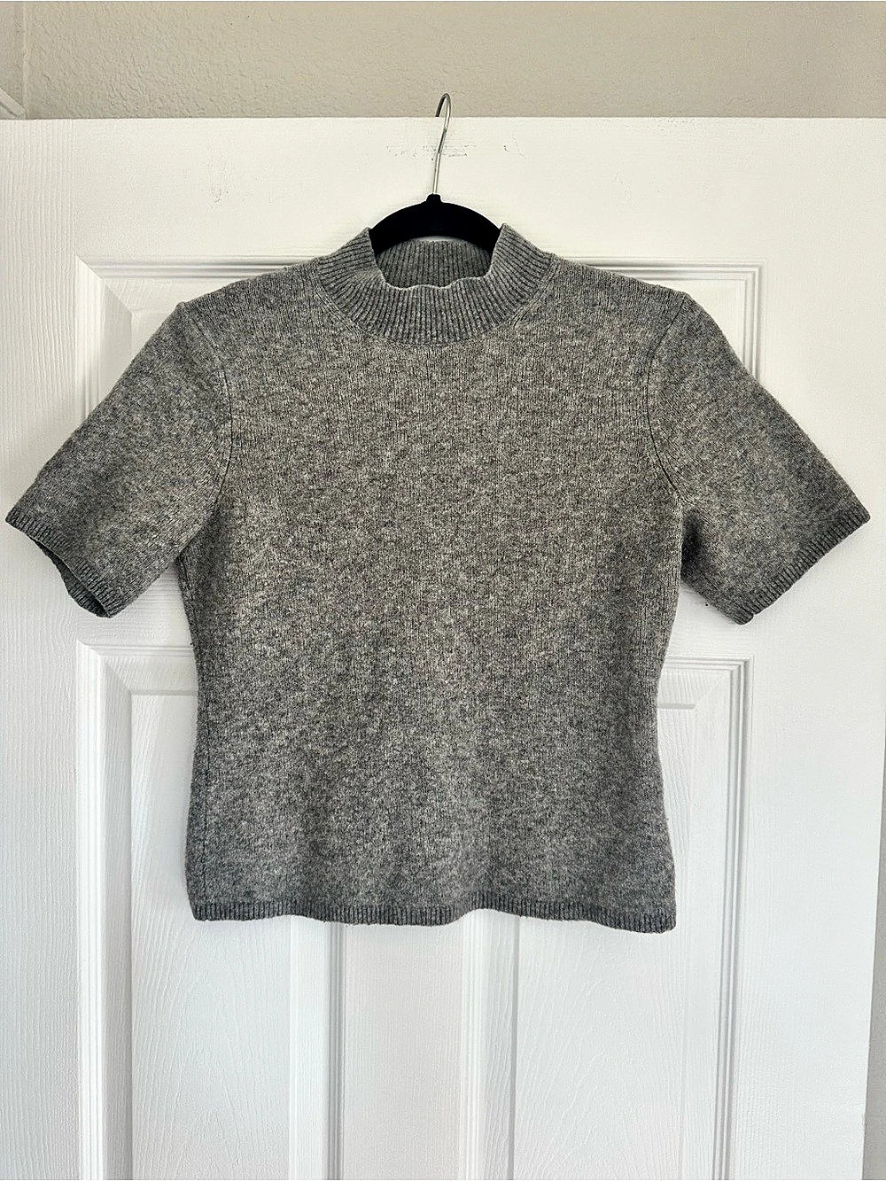 Abercrombie & Fitch Merino Wool Blend Gray Mock Neck Short Sleeve Sweater L